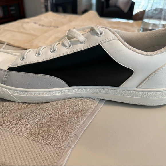 Louis Vuitton Charlie Sneakers for men. Size 12US - Picture 5 of 6